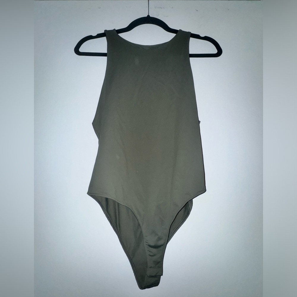 NWT Green Zara Bodysuit